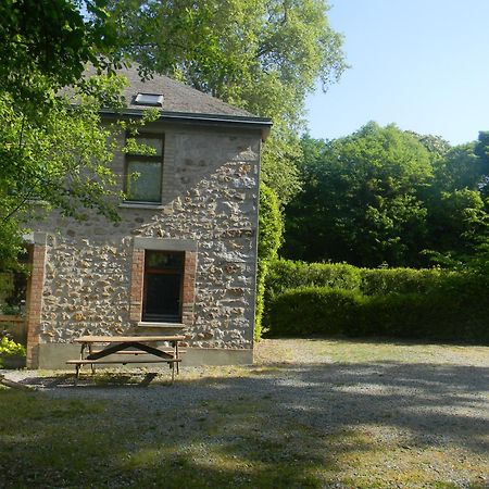 Logis Relais Des Cailleres Hotel Saint Pavace Exterior foto